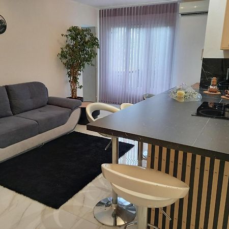 Appartement F2 Bastia  Exteriör bild